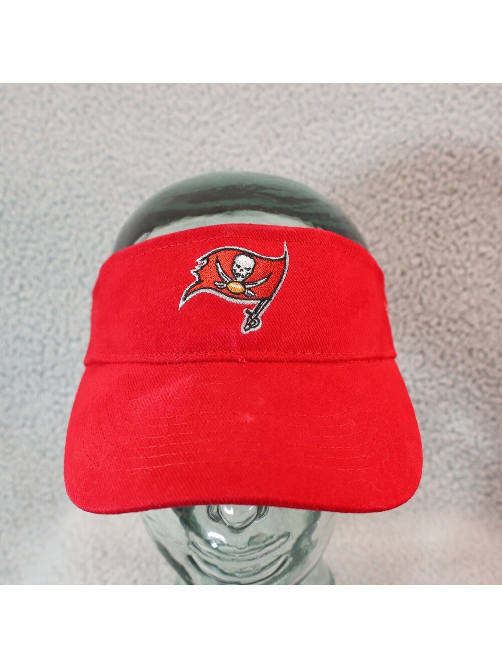 Tampa Bay Buccaneers Hat Mens OSFM Red Visor 100% Cotton